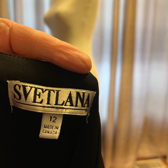 Black evening dress - Picture 2 of 6